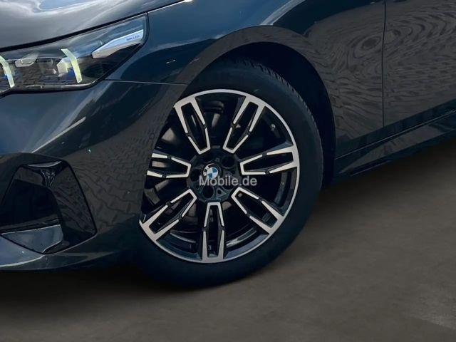 BMW 520 520d M-Sport Touring