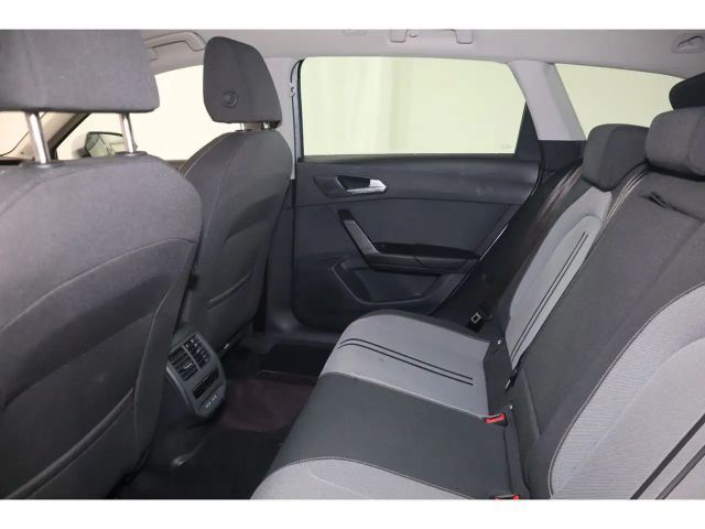 Seat Leon 2.0 TDI DSG Sportstourer Style