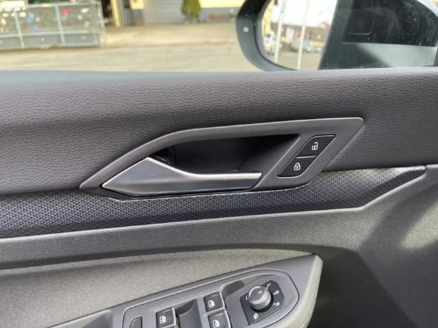 Volkswagen Golf 1.5 eTSI DSG Golf VIII