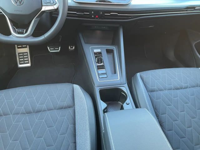 Volkswagen Golf 1.5 eTSI DSG