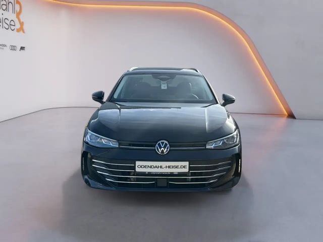 Volkswagen Passat 1.5 eTSI Business DSG