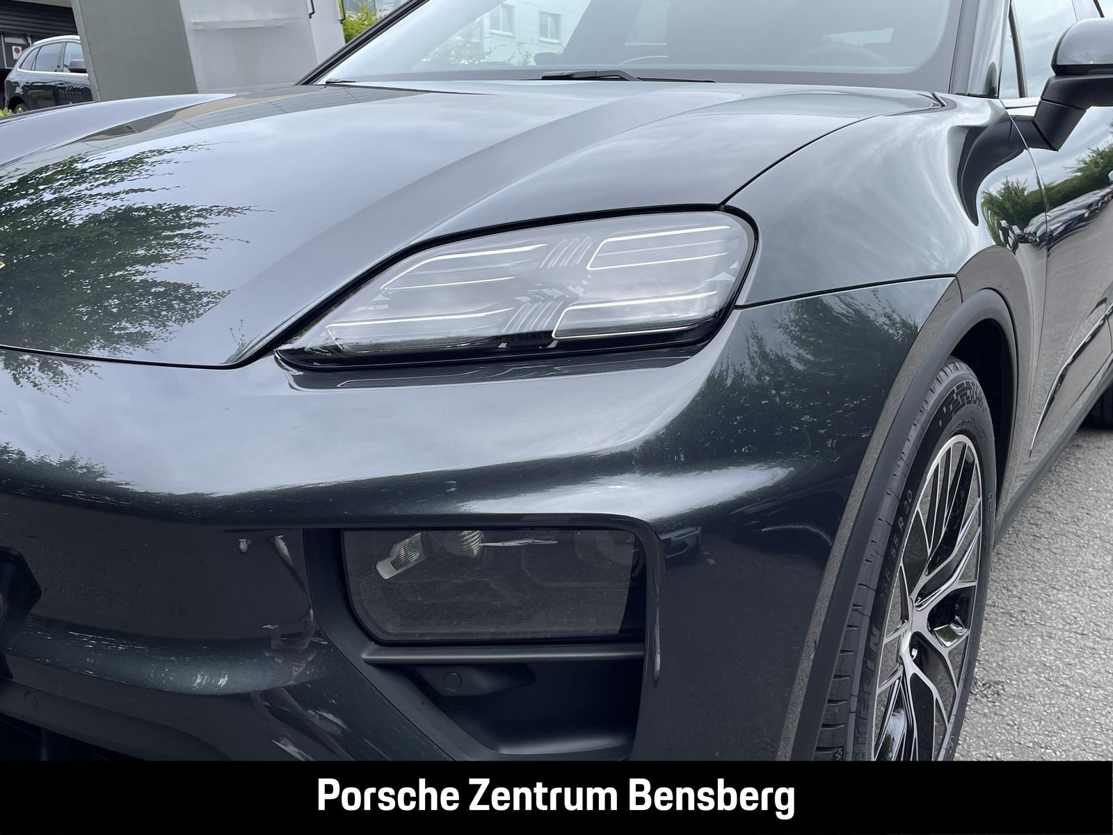 Porsche Macan Electric