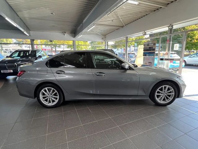BMW 320 320d Sedan xDrive