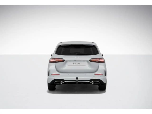 Mercedes-Benz B 200 AMG Line Sedan