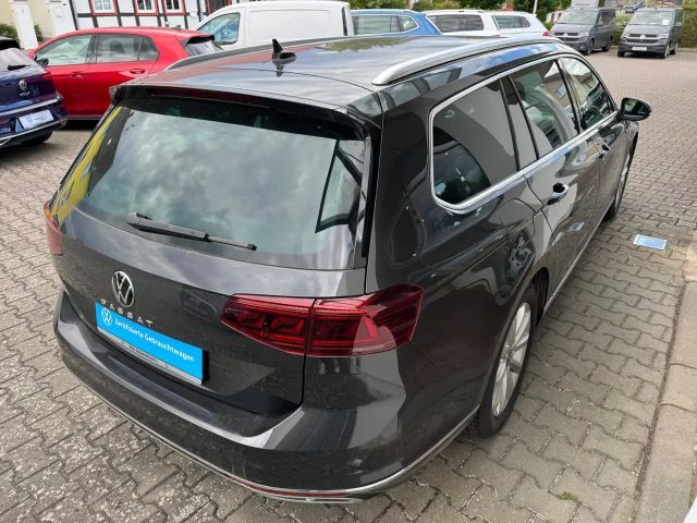 Volkswagen Passat 2.0 TDI DSG R-Line Variant