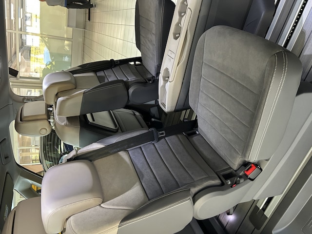 Volkswagen Multivan Life T7