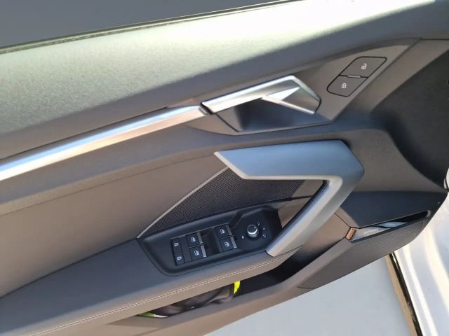Audi A3 35 TFSI S-Line Sedan Sportback