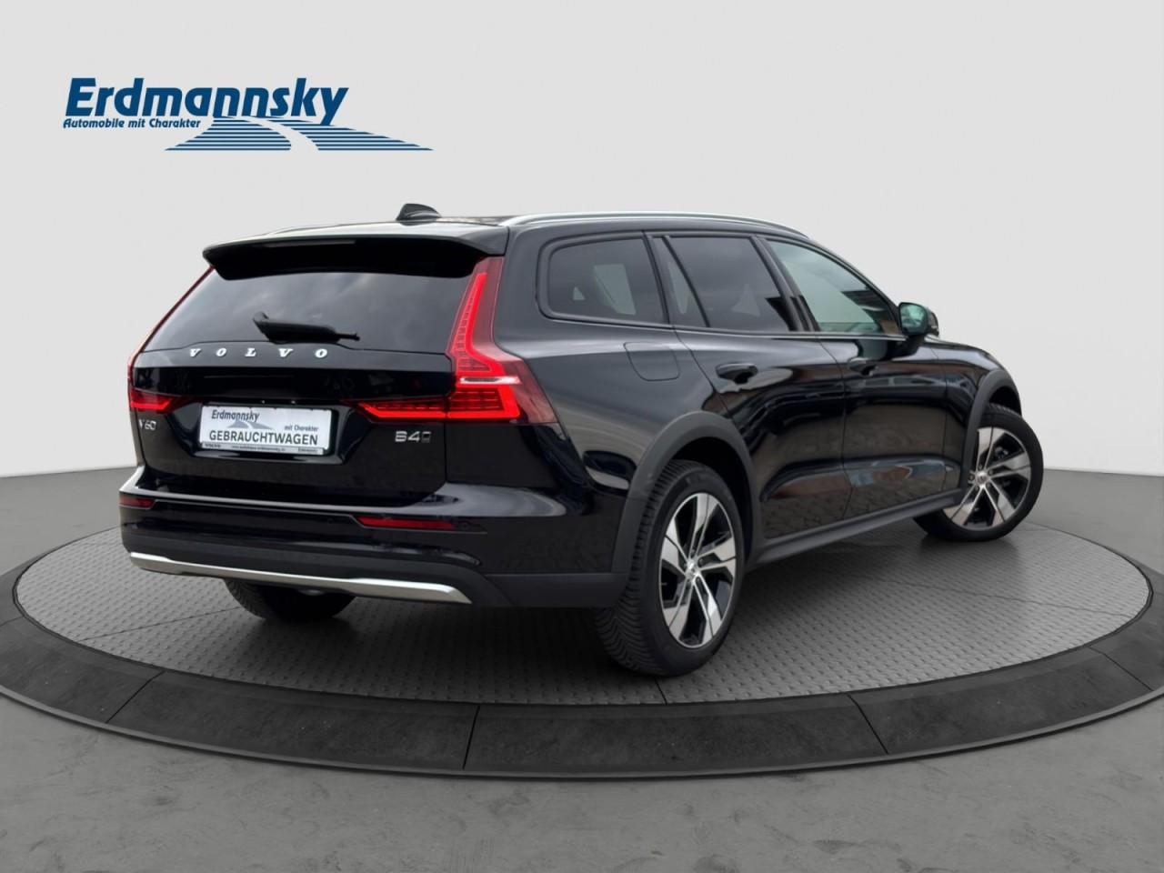 Volvo V60 AWD Plus