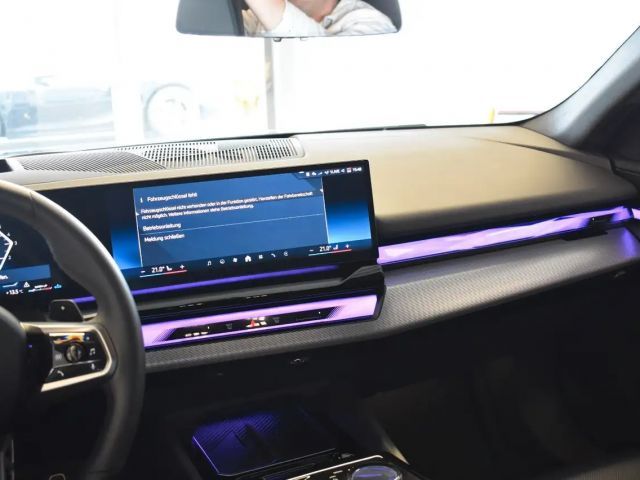 BMW 520 520d M-Sport Sedan