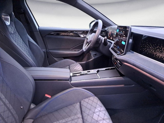 Volkswagen Passat DSG R-Line