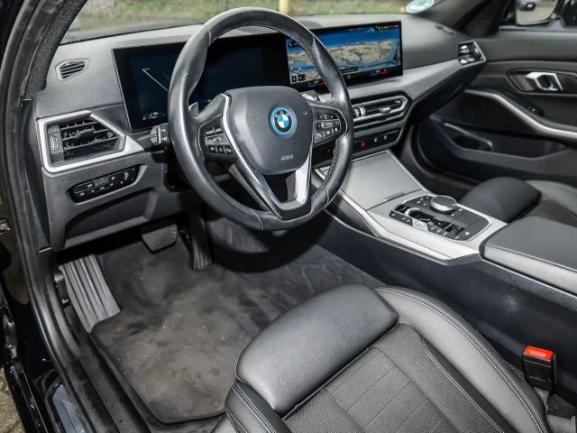 BMW 320 320e Touring