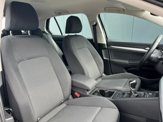 Volkswagen Golf 1.0 TSI Golf VIII