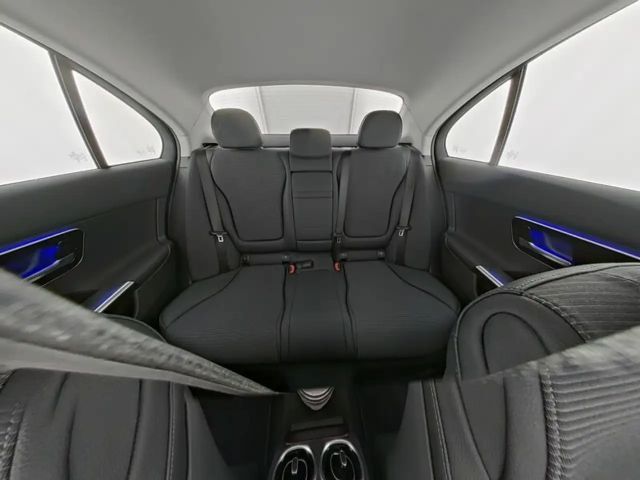 Mercedes-Benz C 200 AVANTGARDE Sedan