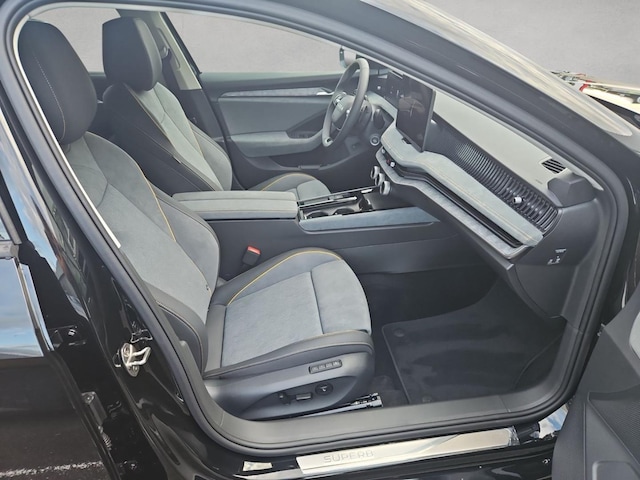 Skoda Superb 2.0 TDI Combi Selection