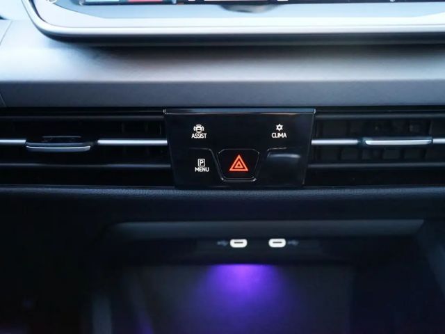 Volkswagen Golf 1.5 TSI Golf VIII Life