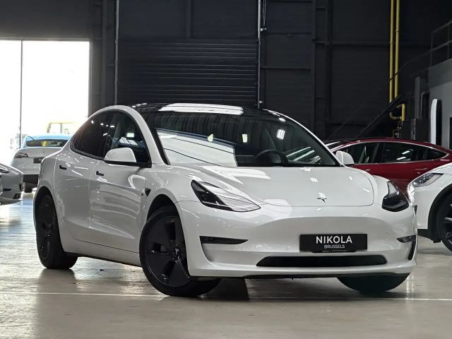 Tesla Model 3 AWD Long Range