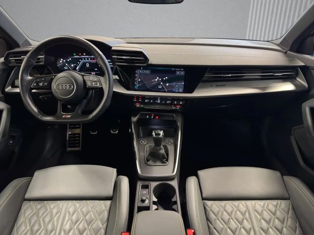 Audi A3 30 TFSI S-Line Sedan Sportback