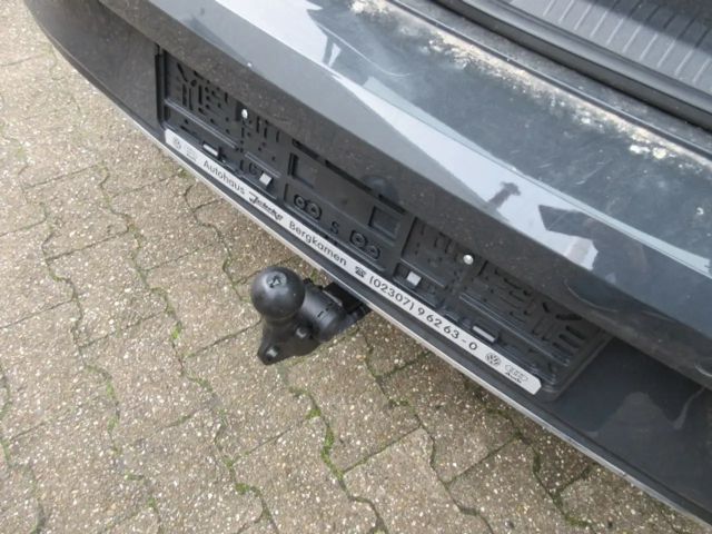 Volkswagen Golf 1.5 eTSI DSG Style