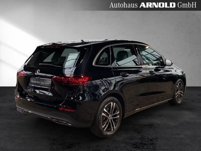 Mercedes-Benz B 200 Progressive Sedan