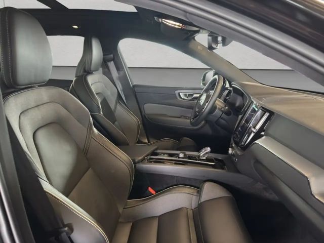 Volvo XC60 Dark Plus