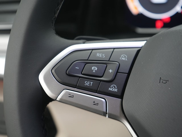 Volkswagen Multivan Lang Style T7