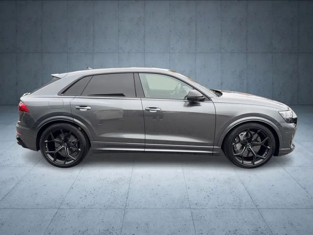 Audi RS Q8 Performance
