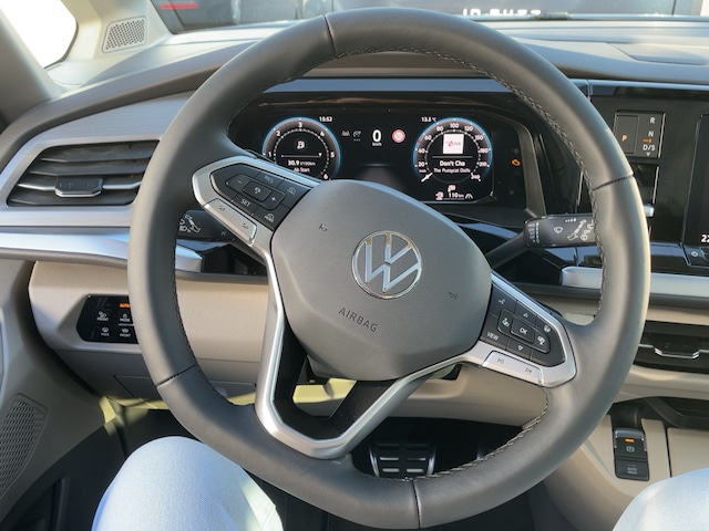 Volkswagen Multivan 2.0 TDI Lang T7