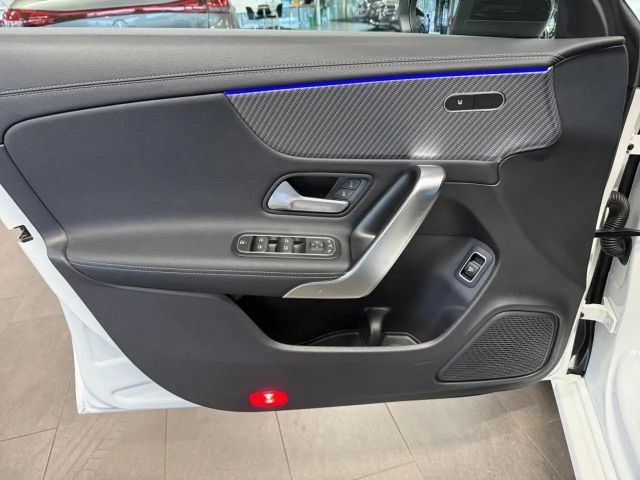 Mercedes-Benz CLA 180 Coupé Shooting Brake