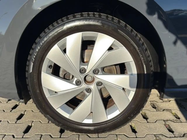 Volkswagen Golf Golf VIII Life Variant