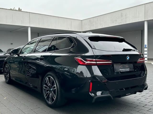 BMW 520 520d M-Sport Touring xDrive