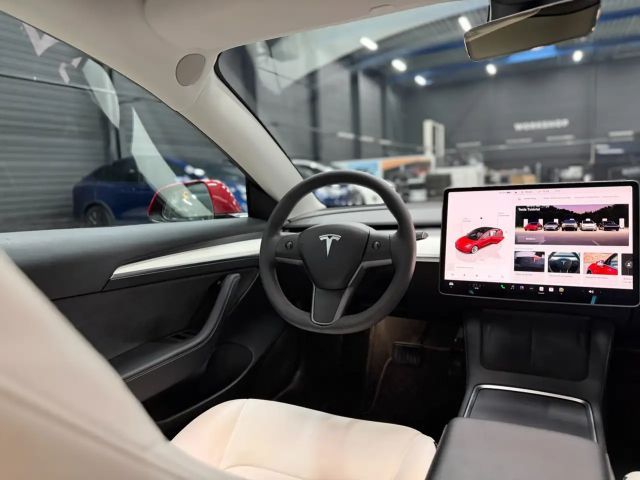 Tesla Model 3 Long Range