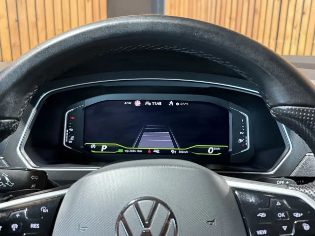 Volkswagen Tiguan DSG IQ.Drive R-Line