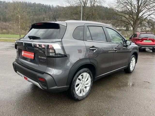 Suzuki S-Cross Hybrid