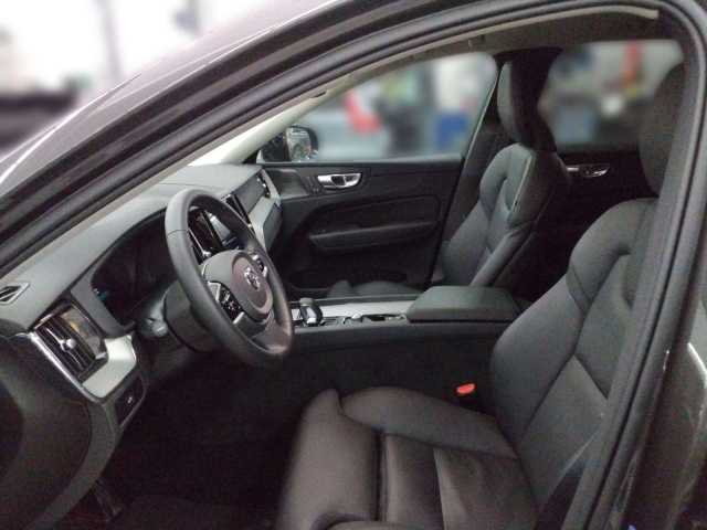 Volvo XC60 AWD Dark Plus