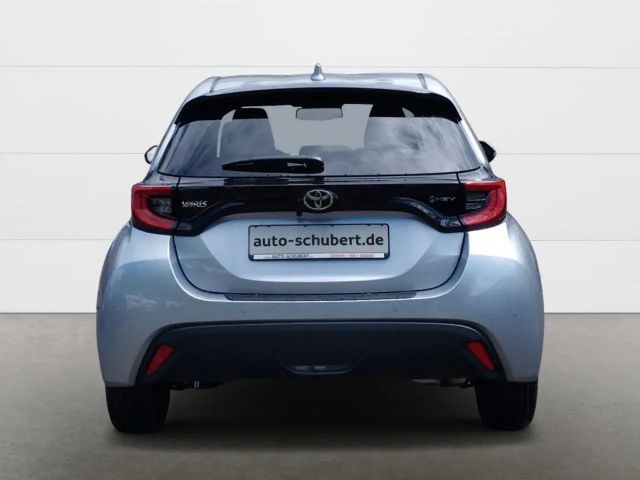 Toyota Yaris 1,5l Teamplayer LED Sitzheizung vorn Lenkradheizun