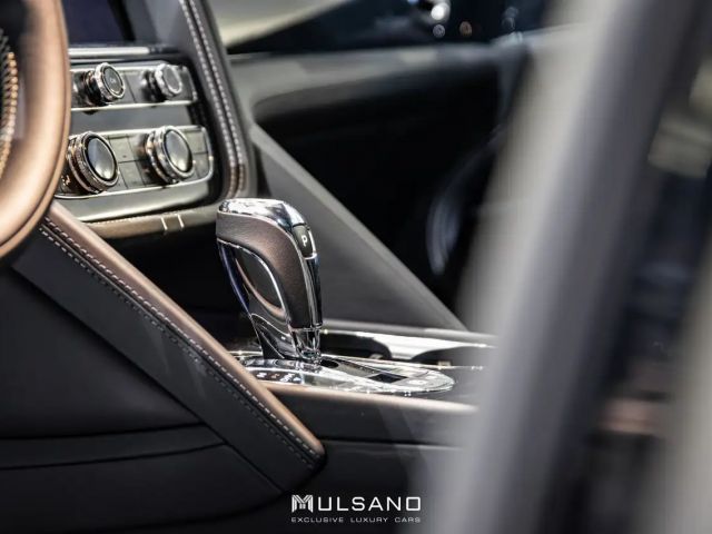 Bentley Bentayga EWB Azure First Edition BLACKLINE MULLI