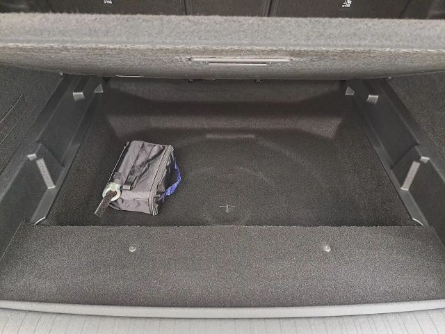 Peugeot E-3008 73Kwh