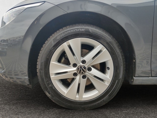 Volkswagen Golf 1.5 TSI Golf VIII