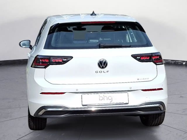 Volkswagen Golf DSG Style eHybrid