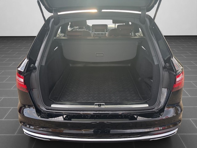 Audi A4 35 TFSI Avant S-Tronic