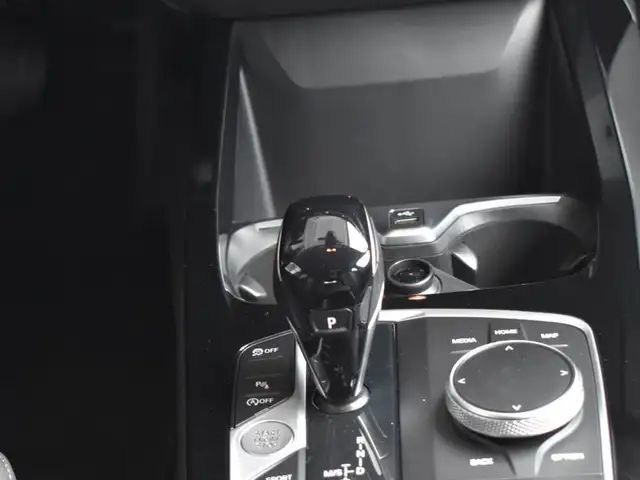 BMW 118 118d Sedan Sport Line