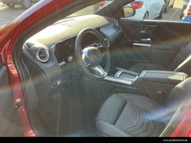 Mercedes-Benz GLA 200 Progressive