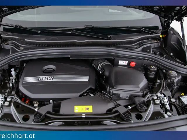 BMW 230 Sedan xDrive