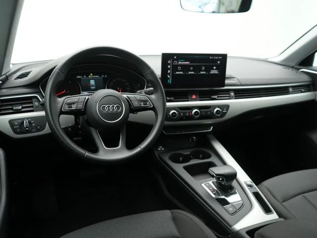 Audi A4 Sedan