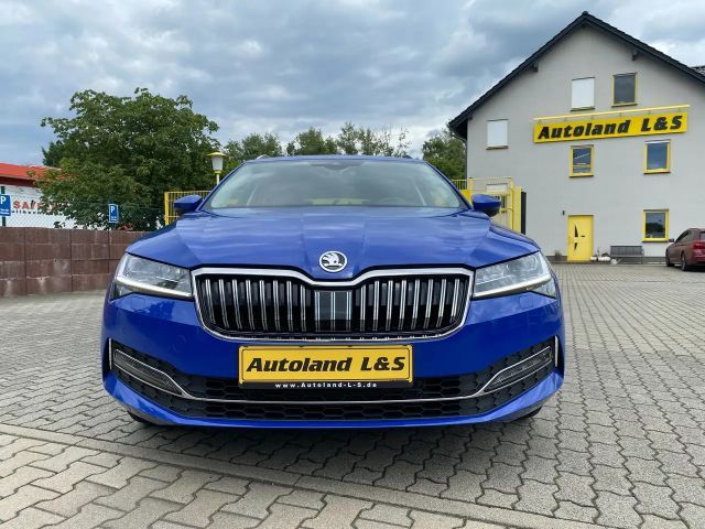 Skoda Superb 2.0 TDI Combi Style Style