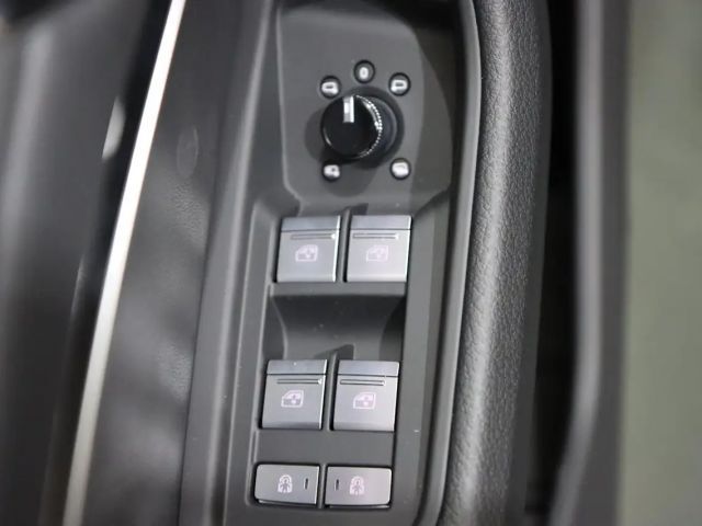 Audi Q8 e-tron 50 Business Quattro