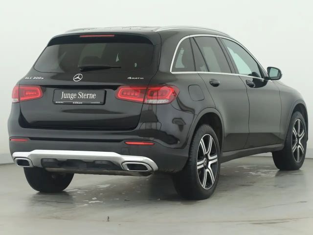 Mercedes-Benz GLC 300 4MATIC GLC 300 e