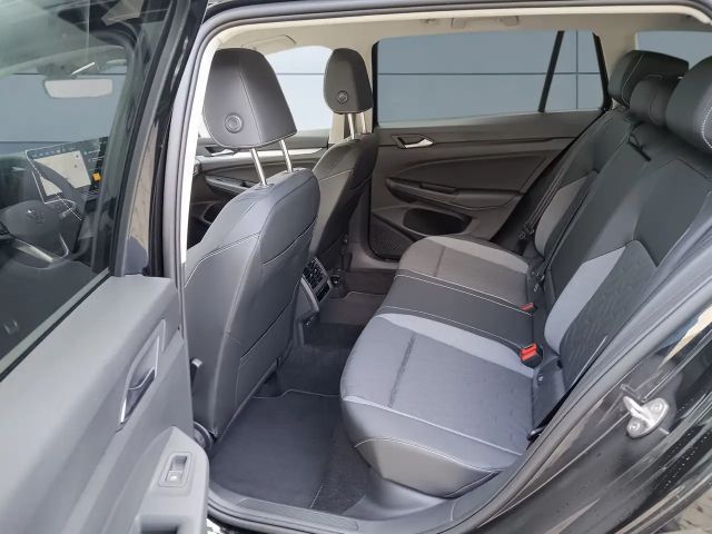 Volkswagen Golf 1.5 eTSI Variant