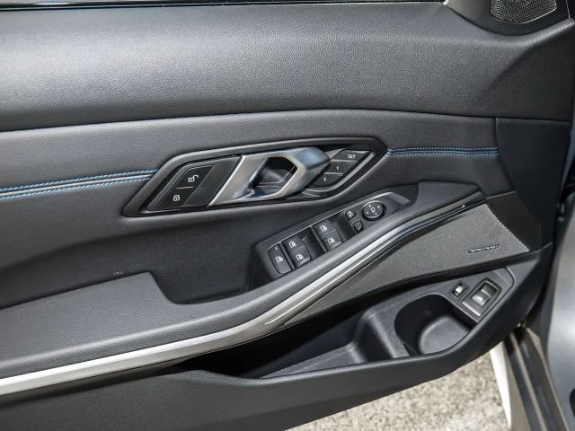 BMW 330 330e M-Sport Touring