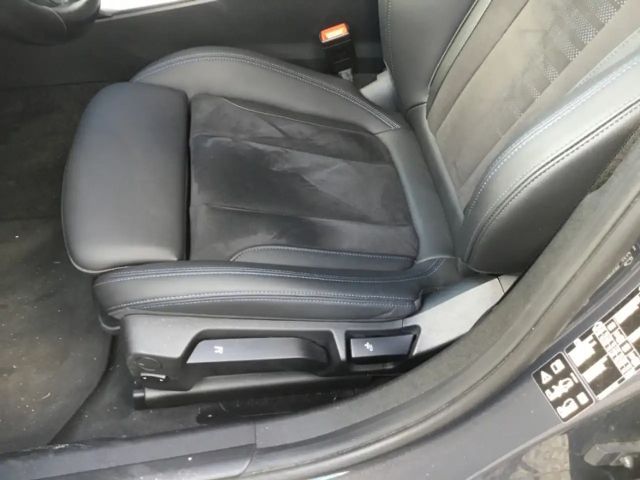 BMW 330 330i Sedan xDrive